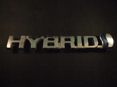 Toyota Yaris Hybrid logo auto embleem